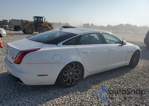 2017 Jaguar Xjl Portfolio z USA, uszkodzony, nr VIN SAJWJ2GD3H8W07844